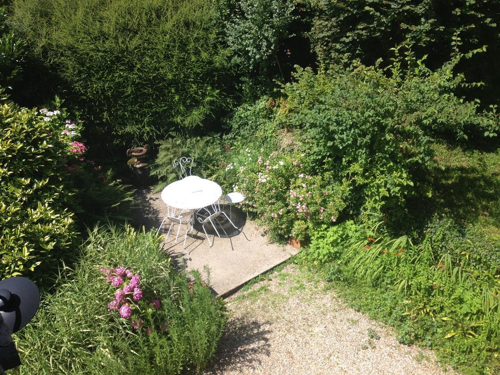 La Liniere Bed & Breakfast La Rivière-Saint-Sauveur Екстериор снимка