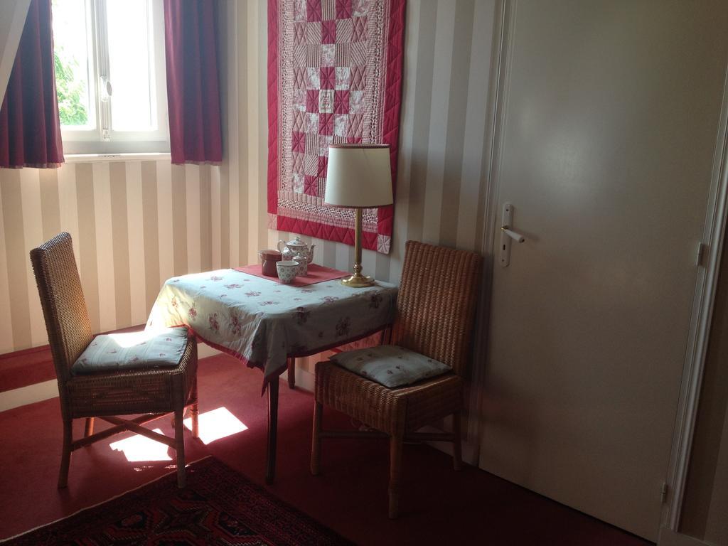La Liniere Bed & Breakfast La Rivière-Saint-Sauveur Стая снимка